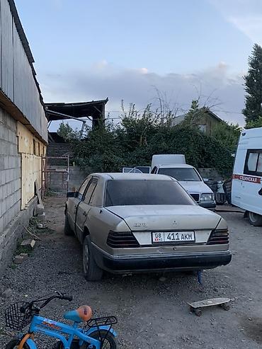 армения мерс: Mercedes-Benz W124: 1990 г., 2.3 л, Механика, Бензин, Седан — 2