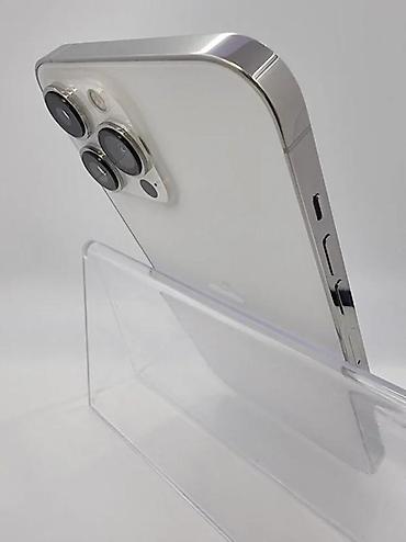 Apple iPhone: Apple iPhone (serija Pro) – srebrna boja - Ekran: 6.1" Super Retina — 6