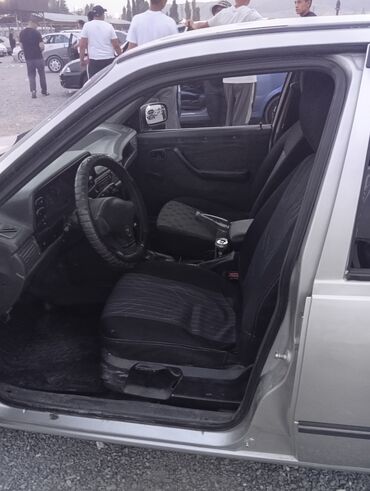 блок 1 8: Daewoo Nexia: 2001 г., 1.5 л, Механика, Бензин, Седан