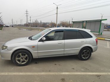 Mazda: Mazda 323: 2002 г., 1.5 л, Механика, Бензин, Хэтчбэк — 3