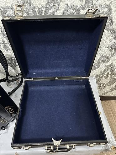 Аккордеоны: Продаю Германский Аккордеон Вельтмейстер каприз N Вельтмейстер at lalafo.kg — 8 Аккордеоны: Продаю Германский Аккордеон Вельтмейстер каприз N Вельтмейстер — 8