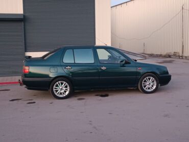 Volkswagen: Volkswagen Vento: 1995 г., Седан — 2
