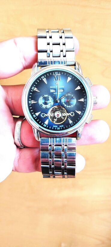 Qol saatları: Yeni, Qol saatı, Patek Phillipe