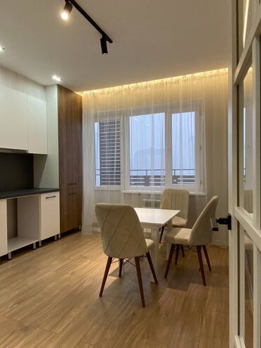 Продажа квартир: 2 комнаты, 80 м², 106 серия улучшенная, 3 этаж, Евроремонт
