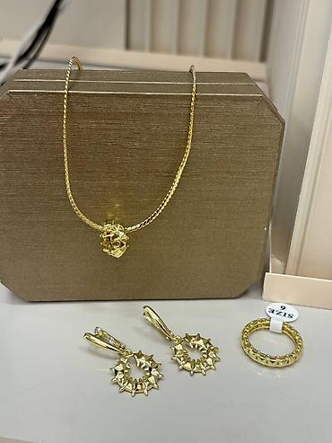 Наборы украшений: Наборы ювелирных украшений 1) Золотистый комплект с россыпью камней — 4