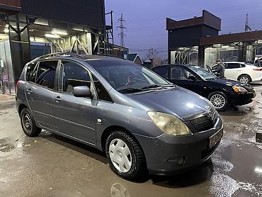 Toyota: Toyota Corolla Verso: 2004 г., 1.6 л, Механика, Бензин — 3