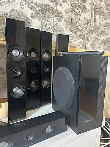Dinamiklər və kolonkalar: Samsung ev kinoteatrı akustik sistemi - Komplekt: 1 ədəd subwoofer, 1 — 2