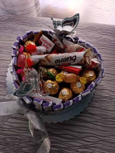 Konditorski proizvodi, slatkiši: Ručno izrađene slatke korpe/torte od čokoladica – idealne za — 12