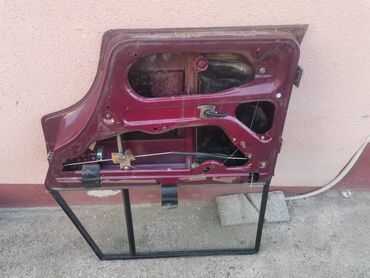 Auto delovi: Vrata zadnja desna Lada 2104 Karavan(bordo). Skinuta sa rastavljenog — 13