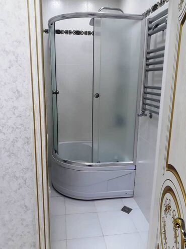 Uzunmüddətli kirayə mənzillər: Razində Aygün mollun yanı 14 mərtəbəli binanın 8-ci mərtəbəsi ümumi — 17