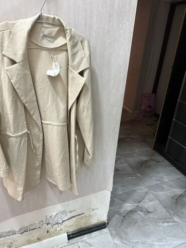 Kurtkalar: Qadın üçün yüngül trenç/kimono tipli üst geyim - Brend: Manmoda