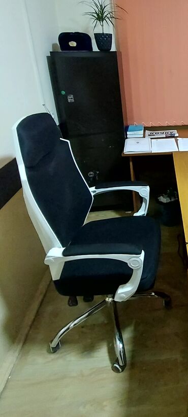 кресло в офис: Кресло-кровать, Офисное, Б/у