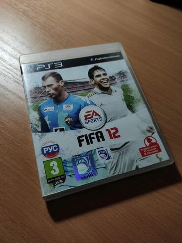 игры на плейстейшн: Продаю диск Fifa 12 на PS 3.
 Диск в идеальном состоянии
Цена 500 сом