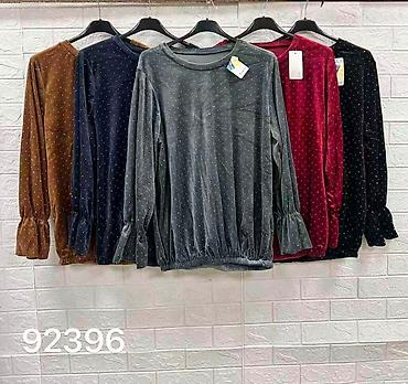 pull and bear dukserice: 08. Bluza za punije
2XL 3XL 4XL 
2.500 dinara H — 6