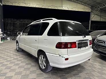 alba: Toyota Ipsum: 2001 г., Автомат, Бензин — 5