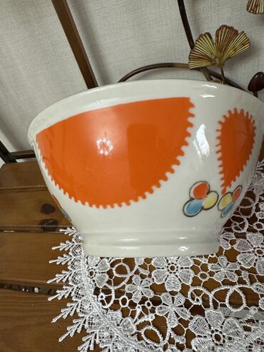 Наборы посуды: Кесе производства СССР.
Цена от 100 сом — 6