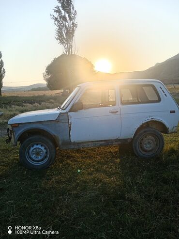 VAZ (LADA): VAZ (LADA) 4x4 Niva: 1.7 l | 1989 il 5 km Sedan