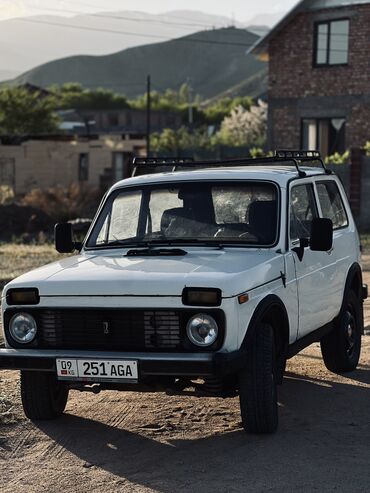 ВАЗ (ЛАДА): ВАЗ (ЛАДА) 4x4 Нива: 1988 г., 1.6 л, Механика, Бензин, Внедорожник