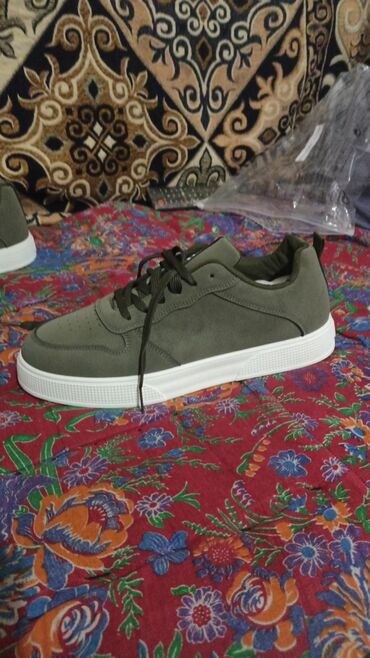 прокат национальных костюмов для детей: Мужские кеды/кроссовки повседневные. - Цвет: оливково‑зеленый (хаки)