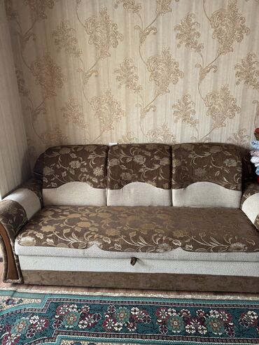 двухяростный диван: Зал үчүн гарнитур, Диван, Колдонулган