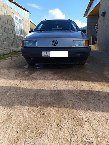 авто в токмоке: Volkswagen Passat: 1992 г., 1.8 л, Механика, Бензин, Универсал