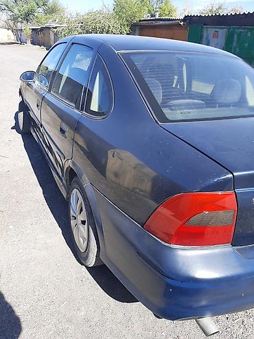 Opel Vectra: 2000 г., 1.8 л, Автомат, Бензин, Седан