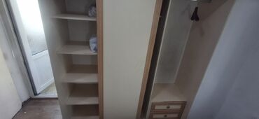 стулья б у: Продаю б/у мебель. Цена договорная.
+