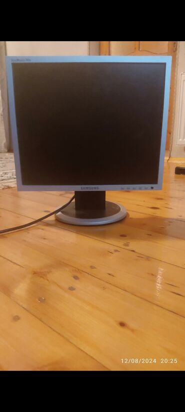 monitor hp: Monitör Samsung 740 N
saz veziyyetde