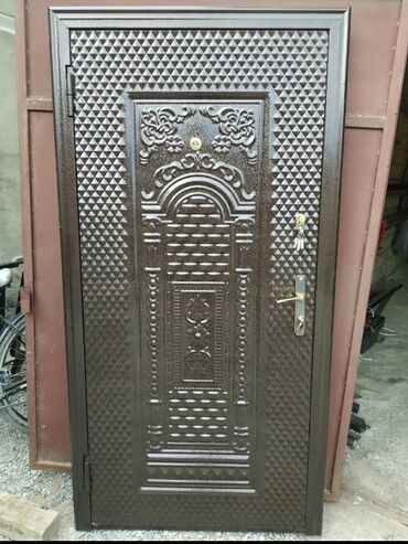 Giriş qapıları: Yeni Giriş qapısı Zəmanətli, Ödənişli quraşdırma, Ünvandan götürmə — 5