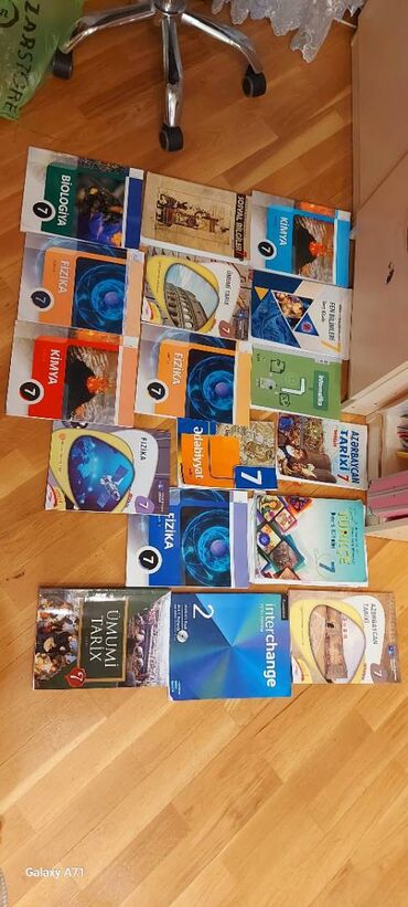 7 sinif derslikler hamisi magazadan alinsa 126m tutur arxadaki qiymet