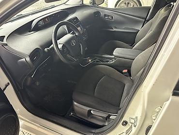 электричка ниссан: Toyota Prius: 2019 г., Гибрид — 8