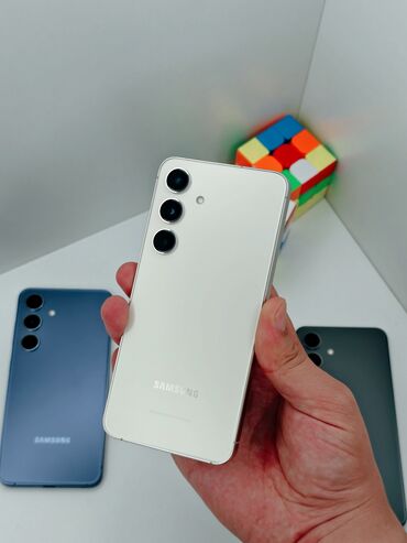 Samsung: Samsung Galaxy S24, Б/у, 256 ГБ, цвет - Белый, В рассрочку, 1 SIM, eSIM — 10