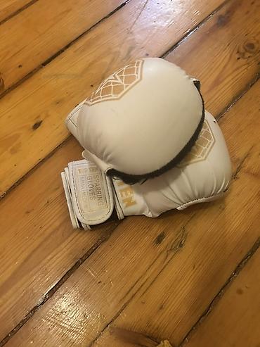 Спорт и хобби: Məhsul: TOP TEN Sparring Gloves – MMA, ölçü: Medium - Rəng: ağ-qızılı — 2