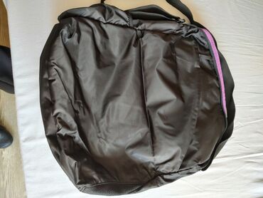 Sport i rekreacija: Sportska torba za preko ramena,sa puno pregrada i džepova,dimenz.42