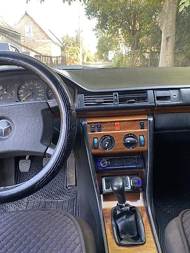 решётка стрим: Mercedes-Benz W124: 1991 г., 2 л, Механика, Бензин, Седан — 6