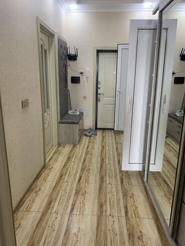 Otaqların uzunmüddətli kirayəsi: Oglan otaq yoldaşı axtarılır temizkar olsun Qarayev metrosuna 10 deq — 11