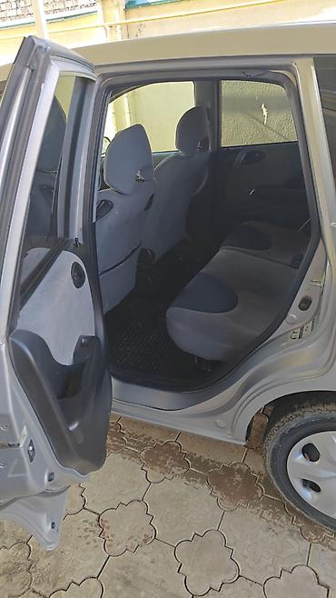 Honda: Honda Fit: 2003 г., Хэтчбэк — 2