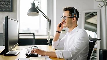 online operator vakansiya: Оператор Call-центра требуется, Любой возраст, Без опыта — 1