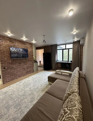 квартиры продажа бишкек: 3 комнаты, 50 м², Индивидуалка, 2 этаж, Дизайнерский ремонт