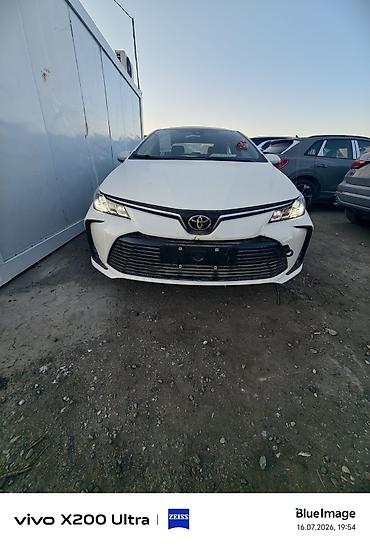 byd e1: Toyota Corolla: 2025 г., 1.2 л, Автомат, Бензин, Седан — 1