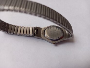 аксессуары для девочек: Продаю часы советские .
Нужен ремонт или на запчасти