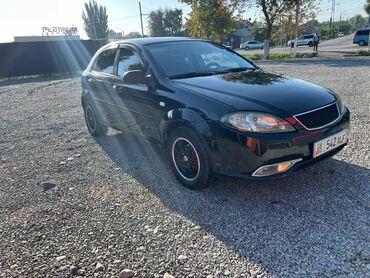 тягачи продажа: Chevrolet Chevelle: 2008 г., 1.5 л, Механика, Бензин, Хэтчбэк