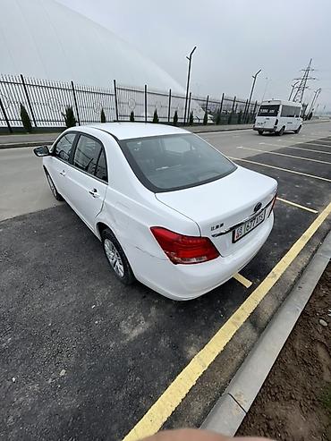 BYD: BYD E5: 2019 г., Седан — 8