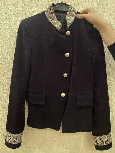 qadın jaketləri: Zara Basic Collection qadın jaketi - Rəng: tünd (qara tonu) - Model