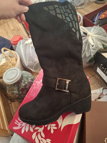 Dəstlər: Uşaq ayaqqabıları və milli papaqlar dəsti - Bənövşəyi-qızılı idman — 8