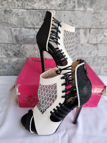 Sandale: Sandale, 37 — 1