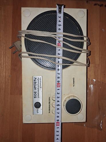 komidin: Radiopriemnik satılır, sovet dövrunundi. Kafelər ucun dekor komi — 3