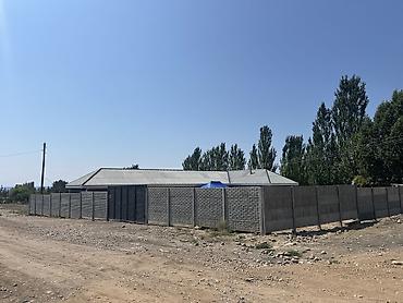 Продажа коттеджей и домов: ТЕЗ АРАДА ЧОН САРЫ ОЙДОН УЙ-КОТТЕДЖ САТЫЛАТ.СУУ,СВЕТ,КЫЗЫЛ КИТЕП БАР.5 — 3