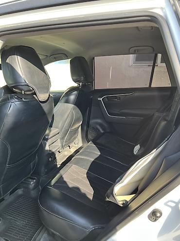 срв бампер: Toyota RAV4: 2018 г., Автомат, Бензин, Кроссовер — 3