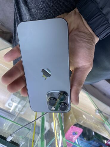 aifon 13: IPhone 13 Pro, Б/у, 256 ГБ, Jet Black, Зарядное устройство, Защитное стекло, Чехол, 84 %